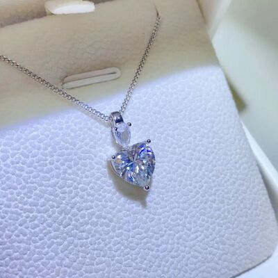 BEAUTIFUL I AM 2 Carat Moissanite Jewelry 925 Sterling Silver Heart Pendant Necklace