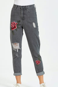 BEAUTIFUL I AM Flower Embroidery Distressed Jeans