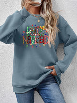 BEAUTIFUL I AM FELIZ NAVIDAD Round Neck Drop Shoulder Sweatshirt