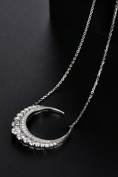 BEAUTIFUL I AM 1.8 Carat Moissanite Jewelry Crescent Moon Shape Pendant Necklace