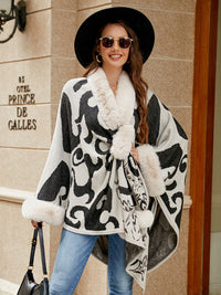 BEAUTIFUL I AM Faux Fur Trim Poncho