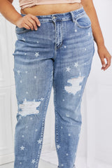 BEAUTIFUL I AM Judy Blue Sarah Full Size Star Pattern Boyfriend Jeans