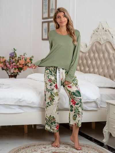 BEAUTIFUL I AM Round Neck Top and Printed Pants Lounge Sleep Wear Set